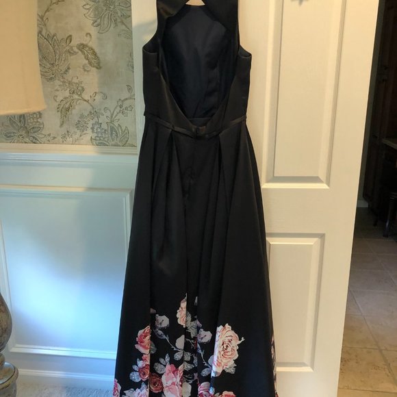 Blush Gown, Size 12, Black Navy Multi - Picture 4 of 7